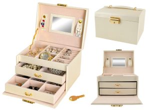 Jewelry box/case - beige (WNDR12970)