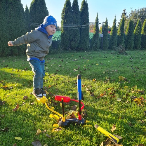 Foam Rocket Launcher with Pump and Double Catapult for Kids (WNDR24724) - Image 14