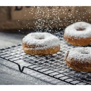 Durable and Reliable Metal Cooling Rack for All Your Baked Goods (WNDR24746)