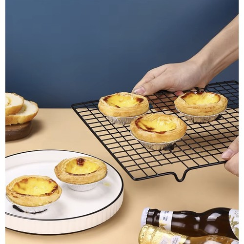 Durable and Reliable Metal Cooling Rack for All Your Baked Goods (WNDR24746) - Image 5