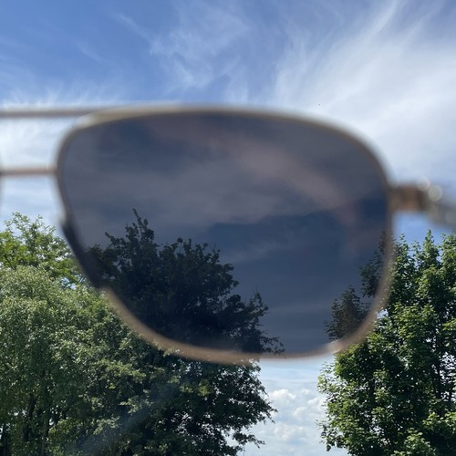 Polarized Sunglasses with UV 400 Filter + Case and Cloth (WNDR23633) - Image 9