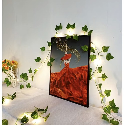 Natural Look Artificial Ivy with LED Backlight – 25 m, 960 Leaves (WNDR24538) - Image 9