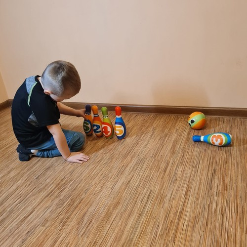 Kids Bowling Set – Colorful Soft Foam Pins and Ball (WNDR24900) - Image 9