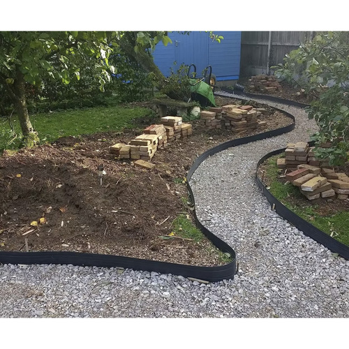 Flexible Garden Lawn Edge – 6cm x 10m Black with 20 Pegs (WNDR24562) - Image 7