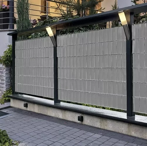 GARDLOV Strong Fence Tape 450g/m² for Panel Fence + 25 Mounting Clips – 19 x 3500 cm, Grey (WNDR23697) - Image 3