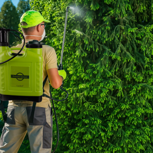 GARDLOV 16L Garden Pressure Sprayer – Handheld Sprayer with 50cm Lance & 120cm Hose (WNDR25569)