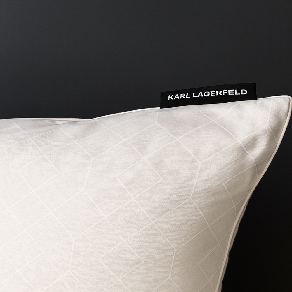 Karl Lagerfeld premium decorative pillow (EDC) - Image 3